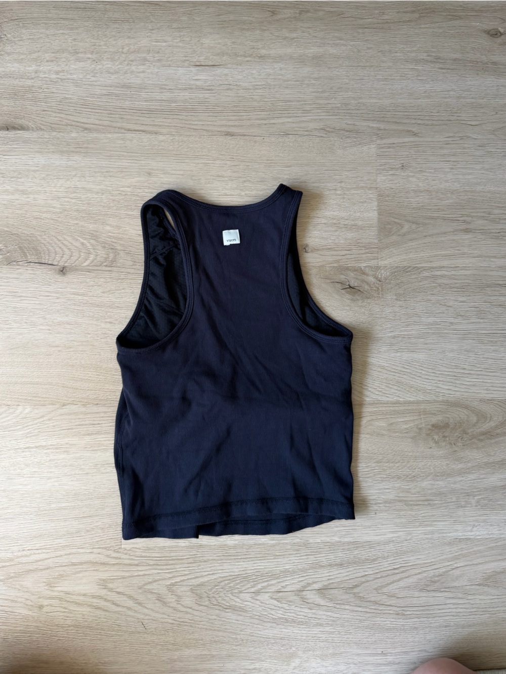Vuori ribbed pylo pose cropped tank